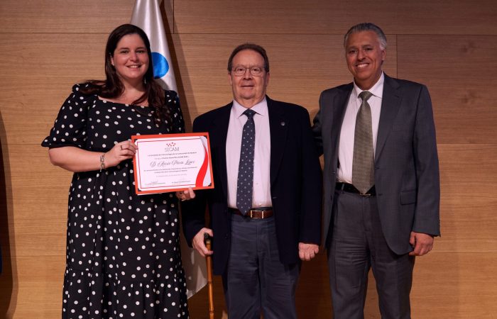 Premio a Aresio Plaza