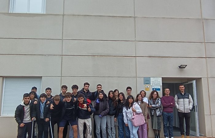 Laboratorio Inmunobiología ISCIII con alumnos Instituto José Saramago